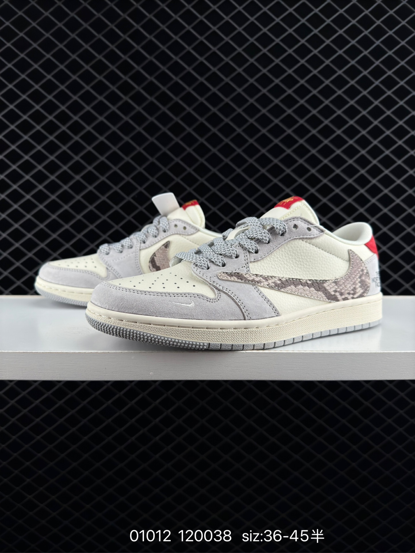 Travis Scott x Air Jordan 1 ” Reverse Mocha “